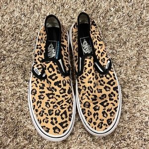 Leopard print Vans